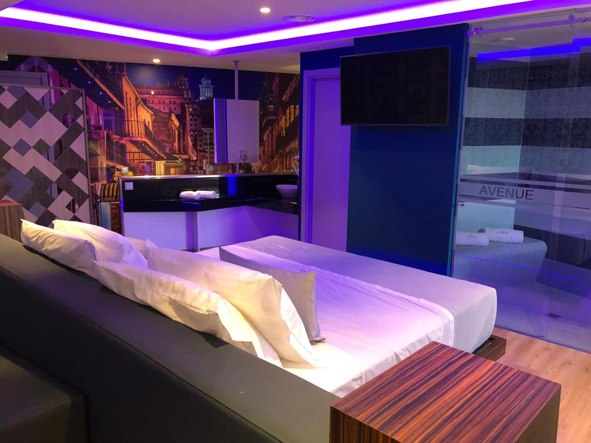 Motel Avenue วาลองโก ภายนอก รูปภาพ