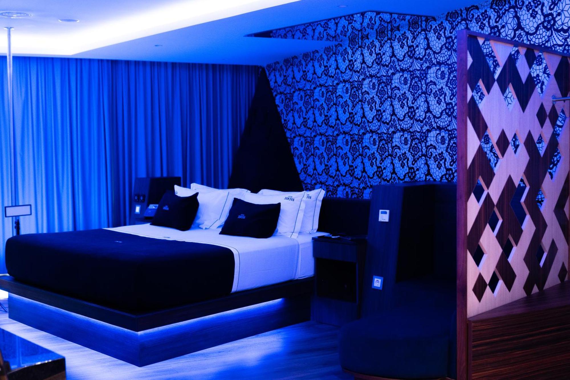 Motel Avenue วาลองโก ภายนอก รูปภาพ
