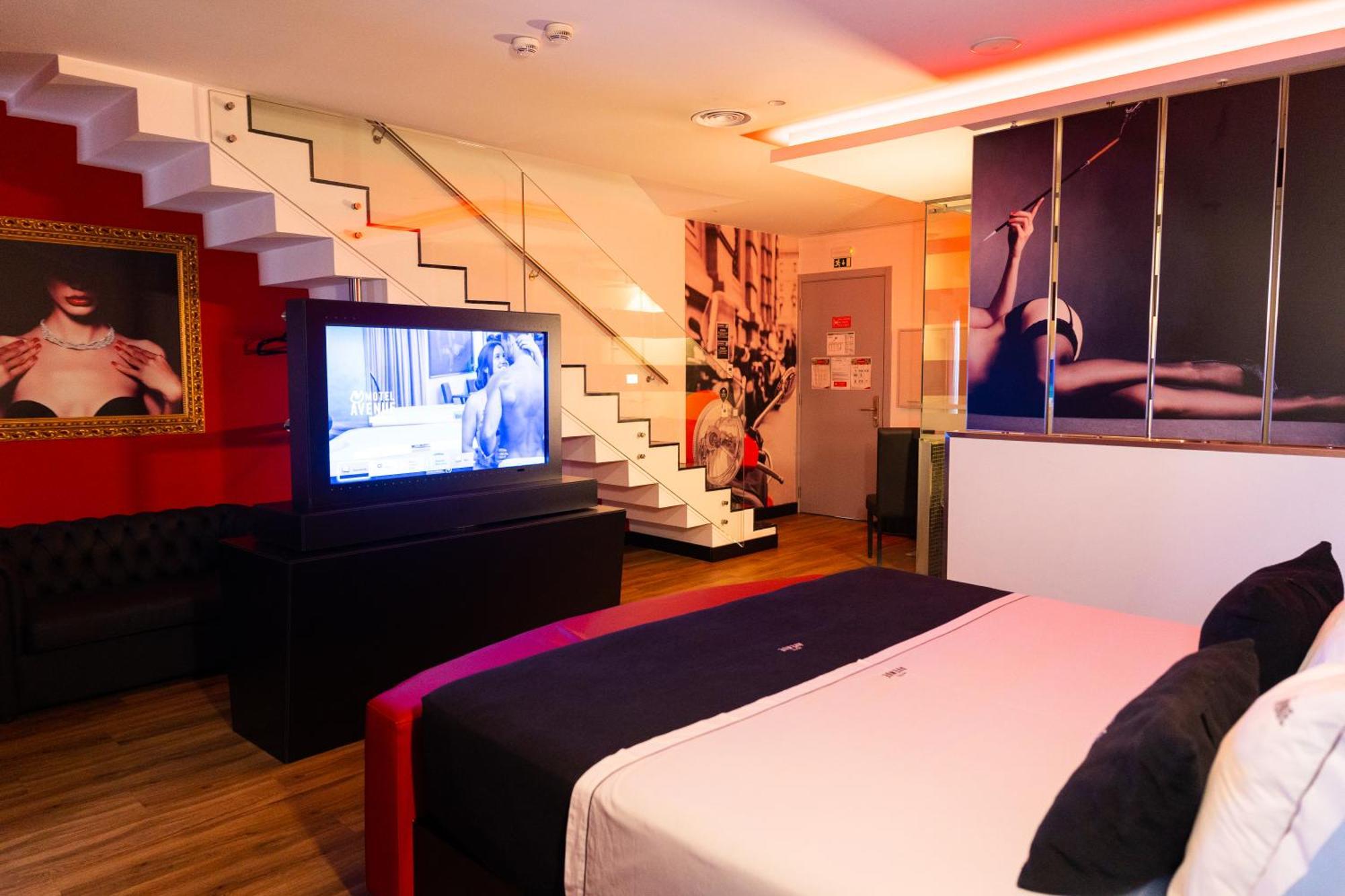 Motel Avenue วาลองโก ภายนอก รูปภาพ