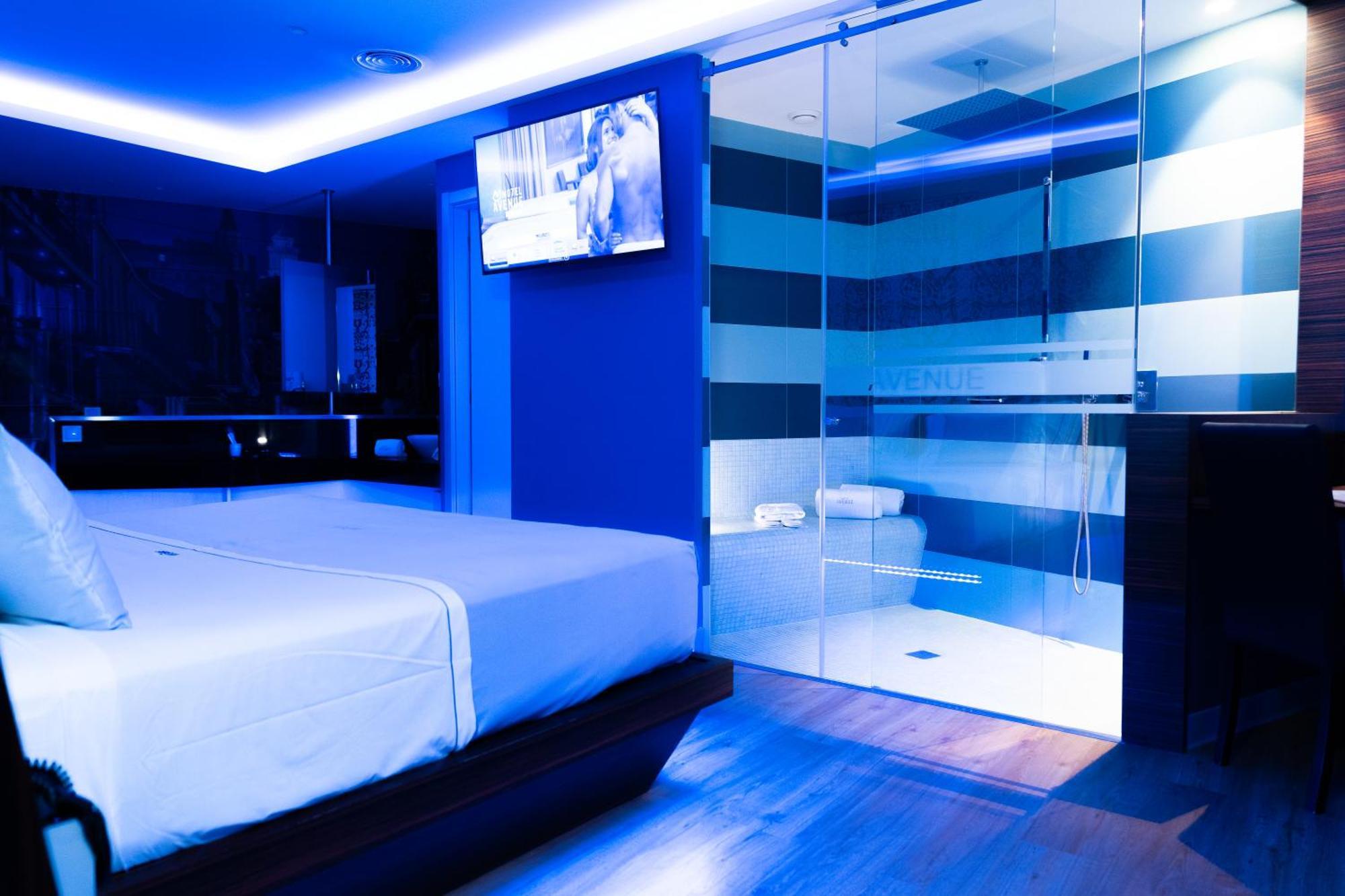 Motel Avenue วาลองโก ภายนอก รูปภาพ